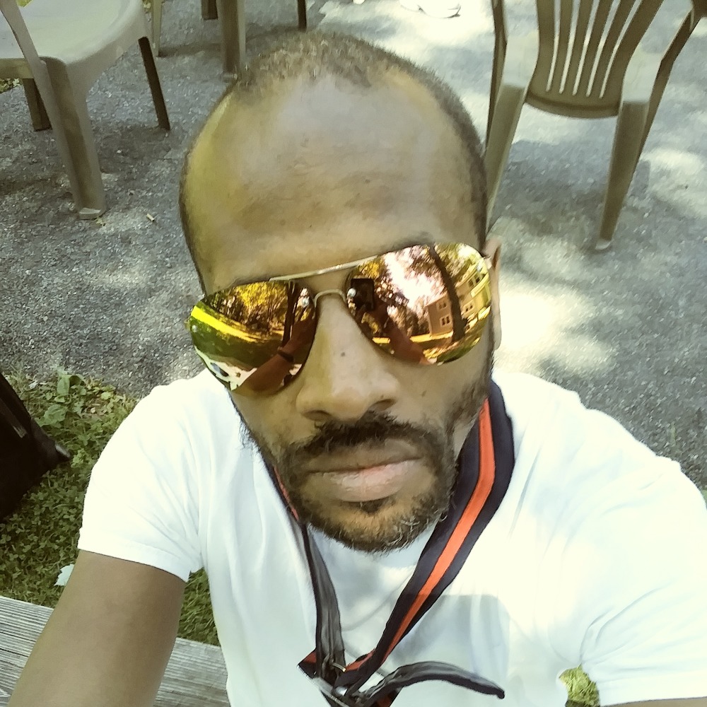 Meet your Posher, Rasheeme